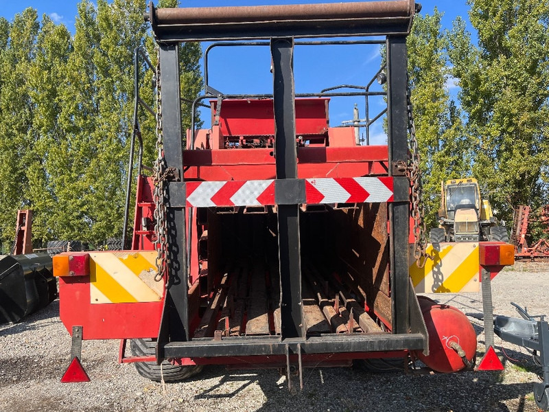 Massey Ferguson 187 - Пресс-подборщик тюковый: фото 3 Massey Ferguson 187 - Пресс-подборщик тюковый: фото 3