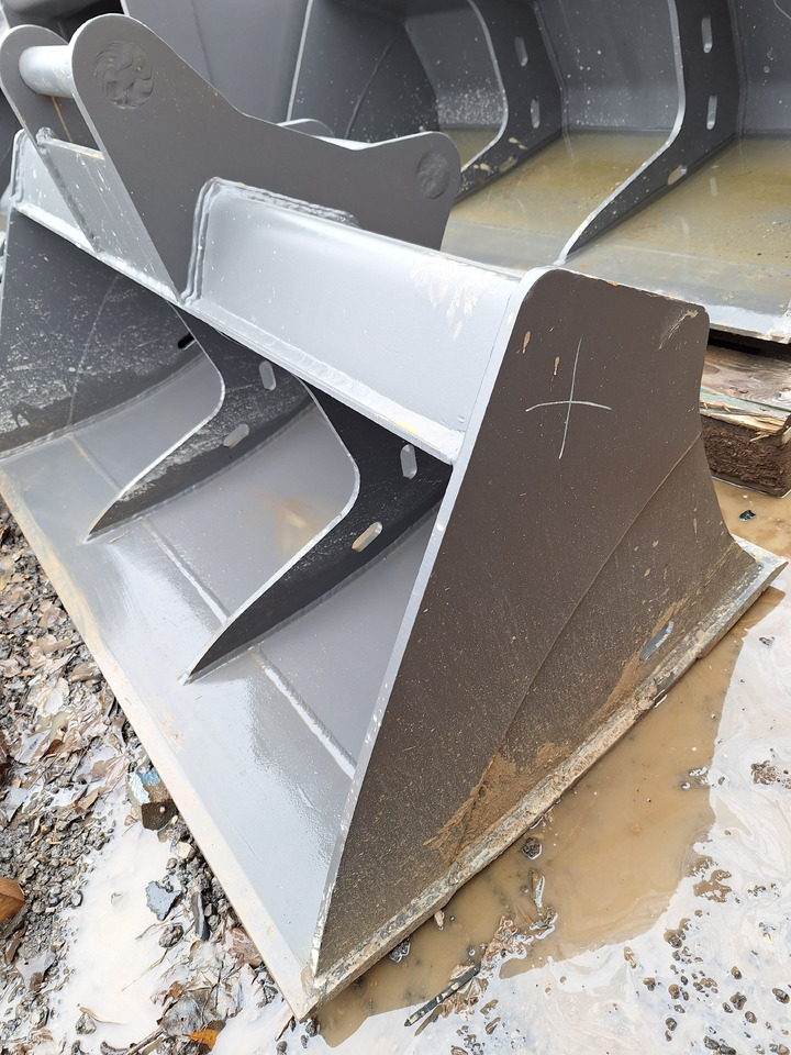 BALAVTO Slope bucket 1600 mm Volvo S60 - Ковш: фото 2 BALAVTO Slope bucket 1600 mm Volvo S60 - Ковш: фото 2