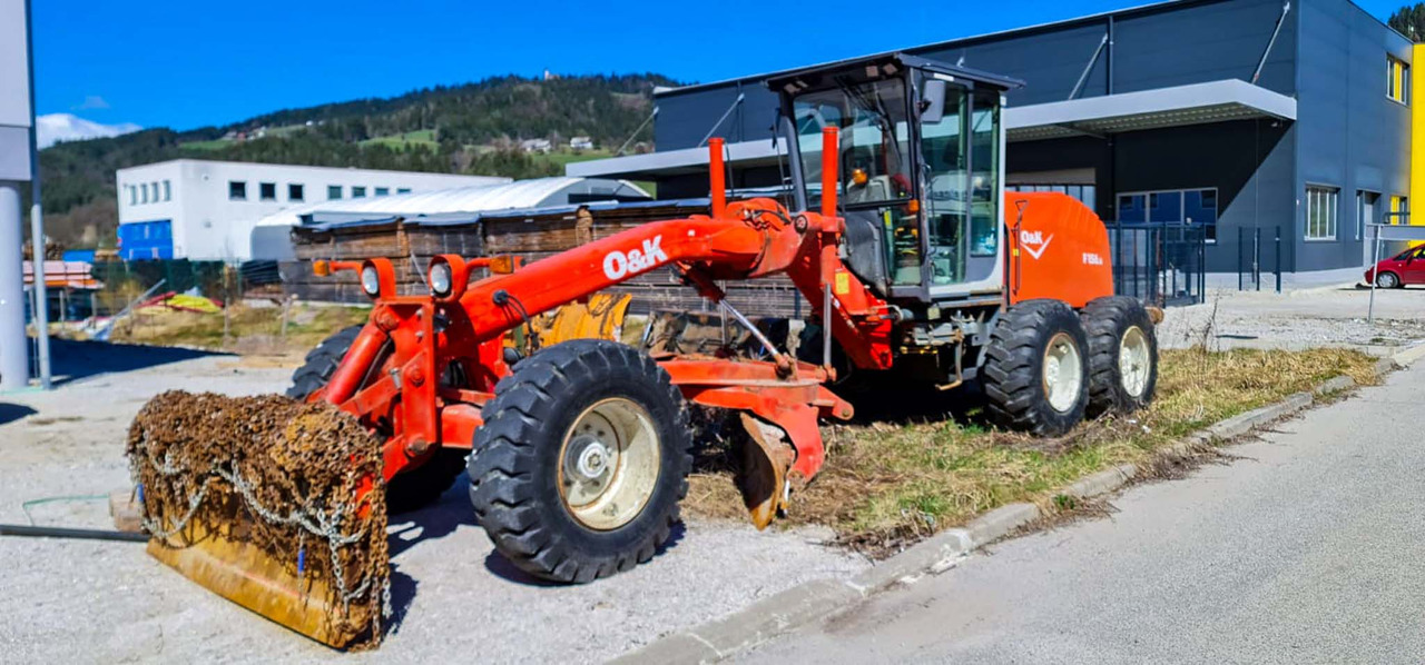 O&K F156.6 - Грейдер: фото 1 O&K F156.6 - Грейдер: фото 1