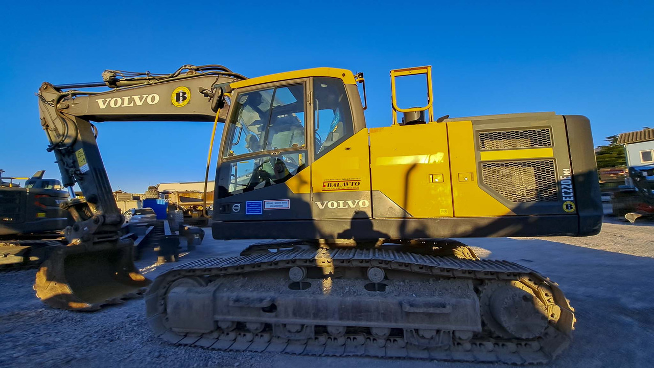 VOLVO EC220ENH - Гусеничный экскаватор: фото 1 VOLVO EC220ENH - Гусеничный экскаватор: фото 1