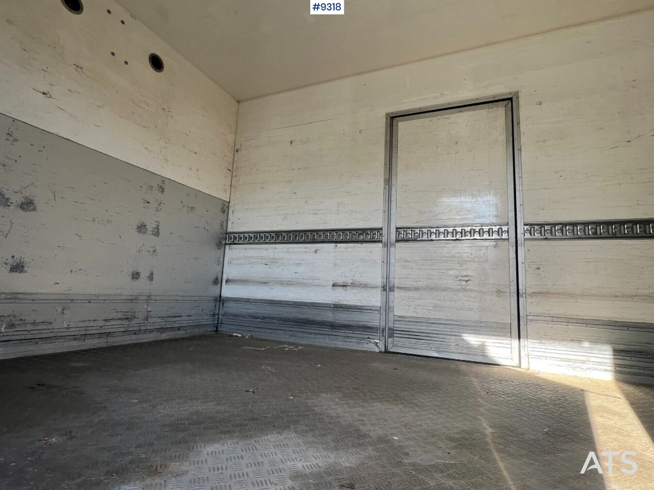Грузовик с закрытым кузовом Box Truck Atego - MERCEDES-BENZ 970.27: фото 6