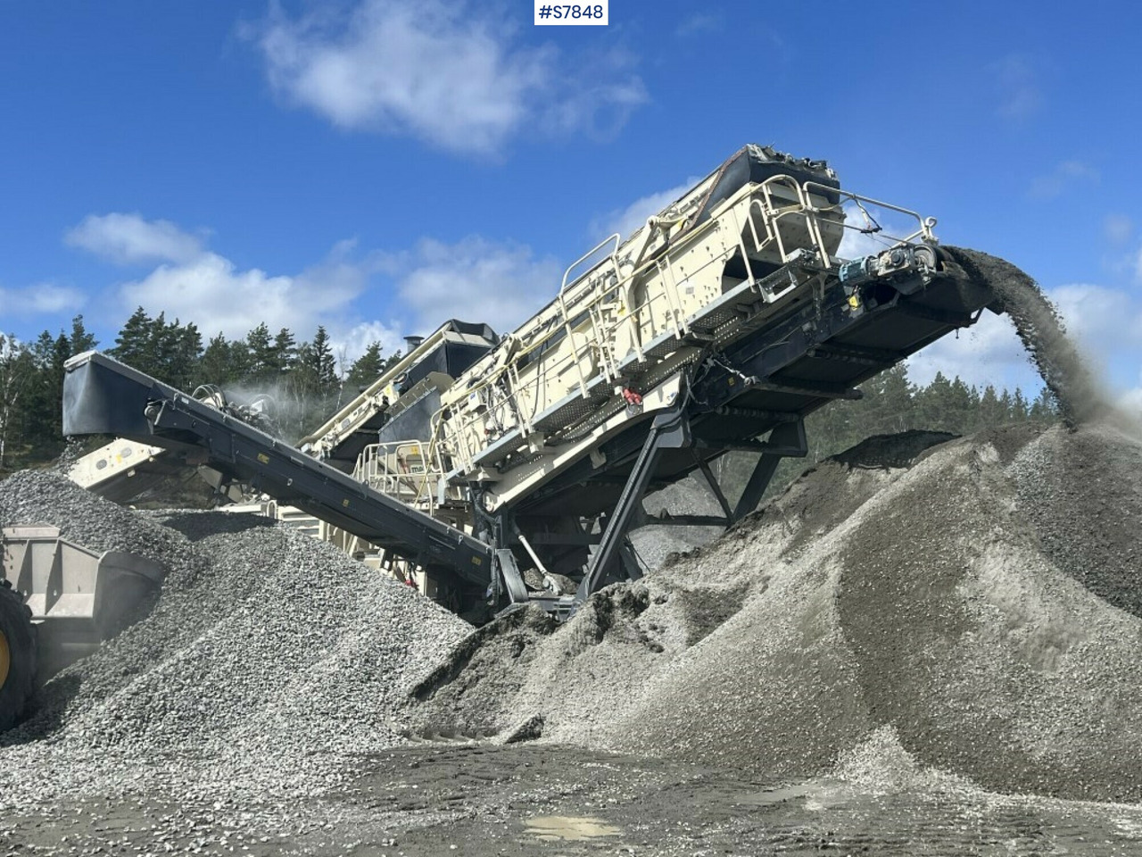 Crusher on tracks, Metso Lokotrack LT 330D (See video) - Дробилка: фото 4 Crusher on tracks, Metso Lokotrack LT 330D (See video) - Дробилка: фото 4