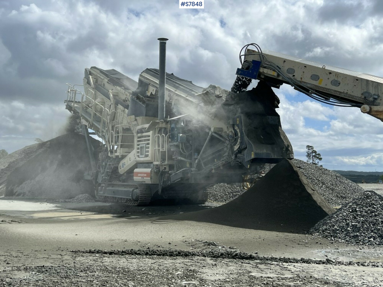 Crusher on tracks, Metso Lokotrack LT 330D (See video) - Дробилка: фото 2 Crusher on tracks, Metso Lokotrack LT 330D (See video) - Дробилка: фото 2