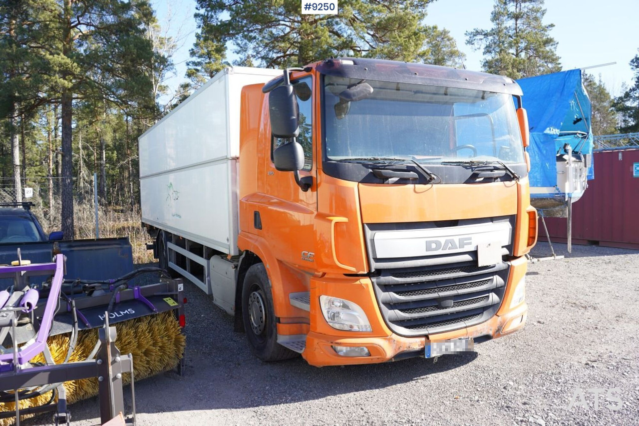 DAF CF 370Y Box truck, Height adjustable box - Грузовик с закрытым кузовом: фото 3 DAF CF 370Y Box truck, Height adjustable box - Грузовик с закрытым кузовом: фото 3