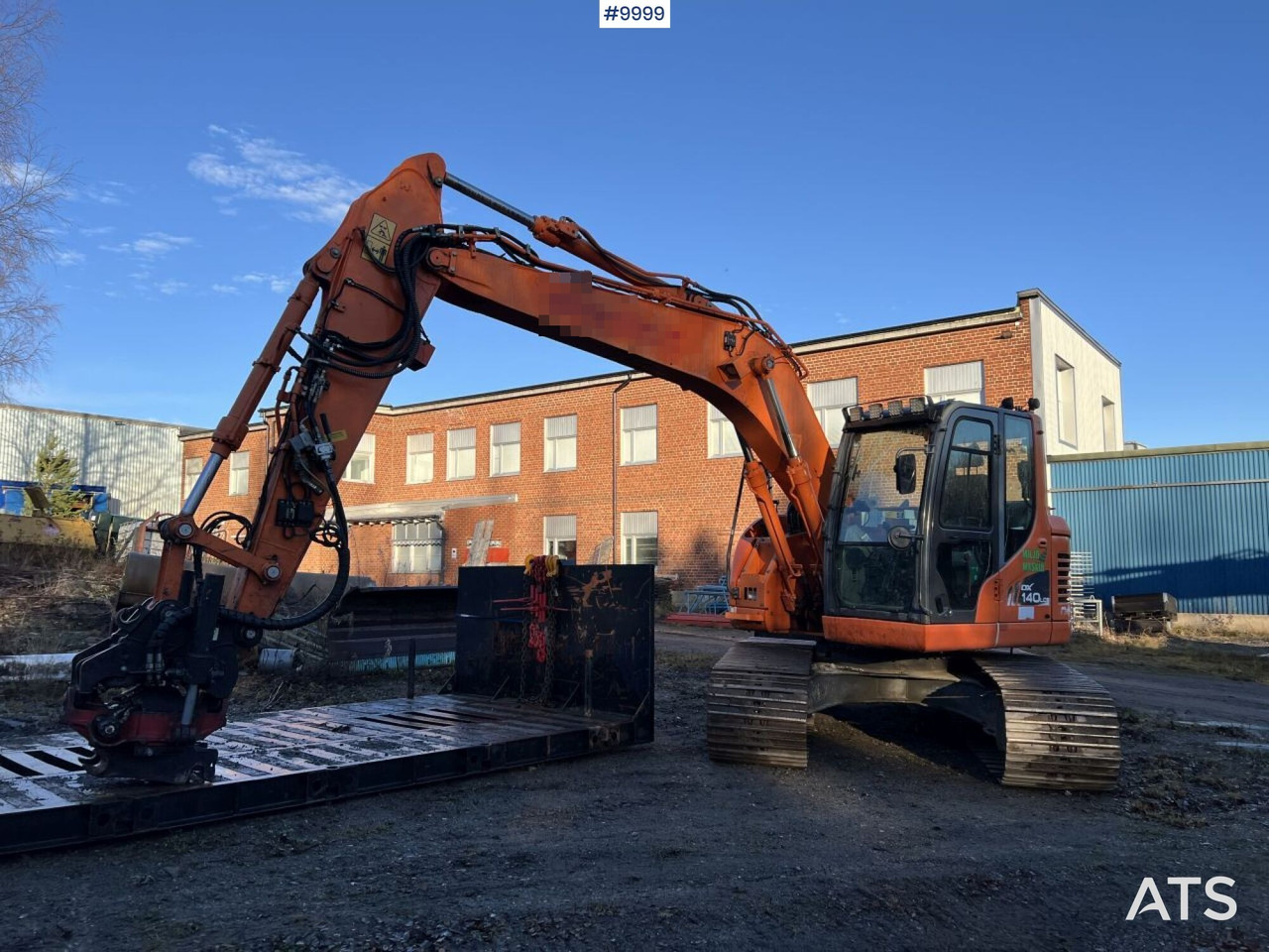 Doosan DX140LCR-3 Excavator with rotator - Гусеничный экскаватор: фото 1 Doosan DX140LCR-3 Excavator with rotator - Гусеничный экскаватор: фото 1