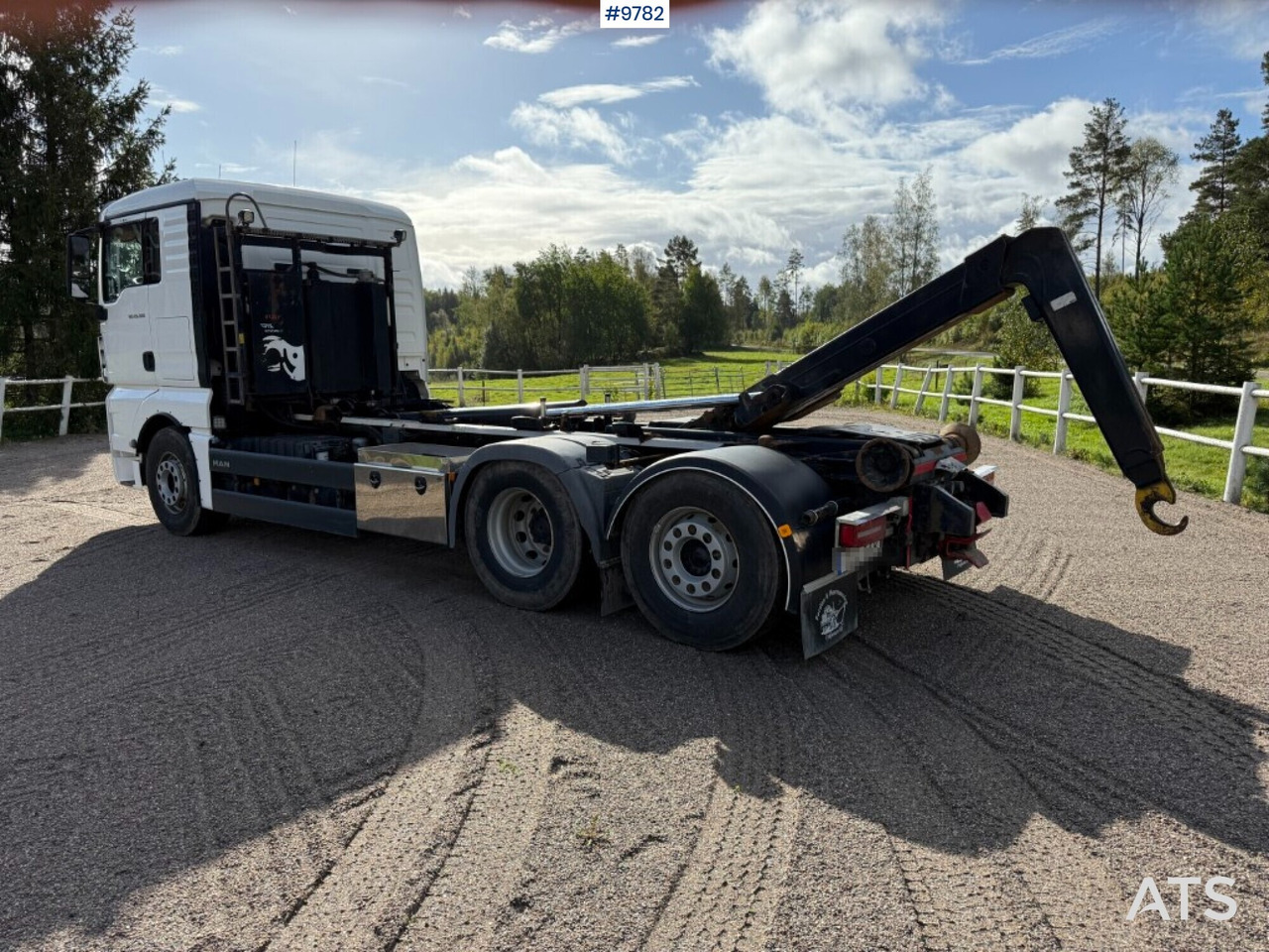 Hooklift Truck MAN TGX 26.500 6X2 - Крюковой мультилифт: фото 3 Hooklift Truck MAN TGX 26.500 6X2 - Крюковой мультилифт: фото 3