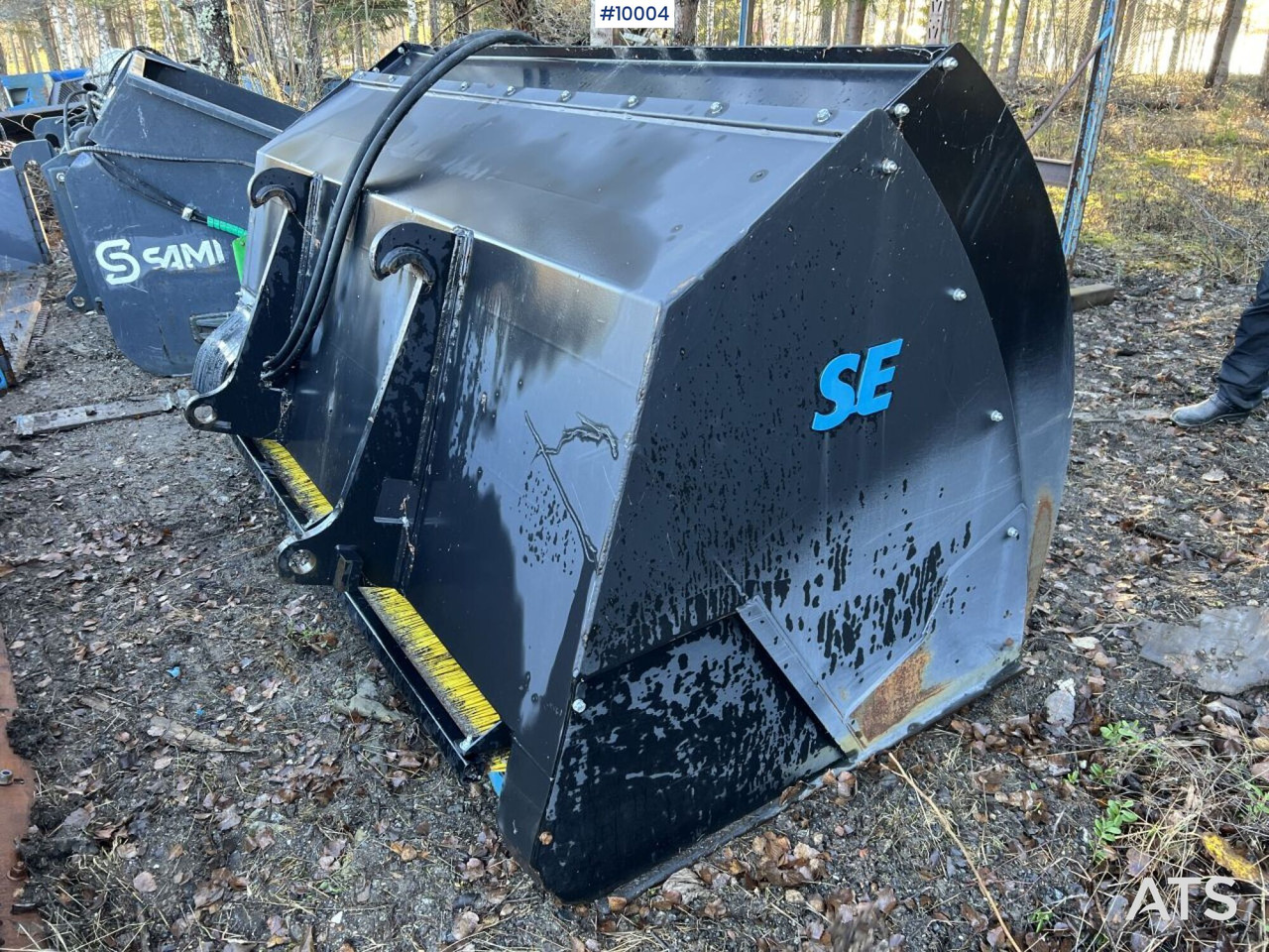 Sand spreader bucket 3350 L, Large BM - Разбрасыватель песка/ Соли: фото 4 Sand spreader bucket 3350 L, Large BM - Разбрасыватель песка/ Соли: фото 4