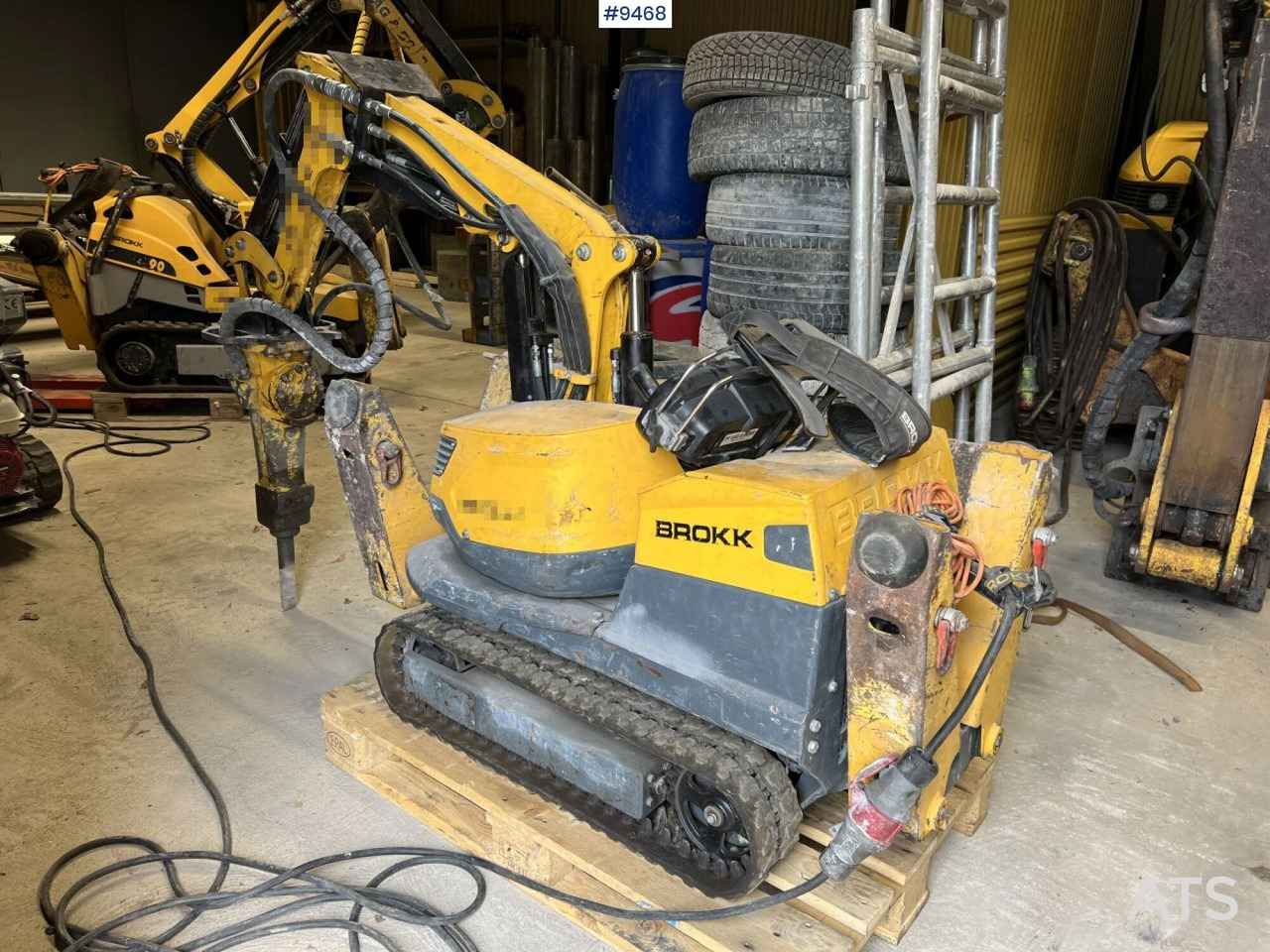 BROKK 70 Demolition / Forming robot - Строительная техника: фото 3 BROKK 70 Demolition / Forming robot - Строительная техника: фото 3