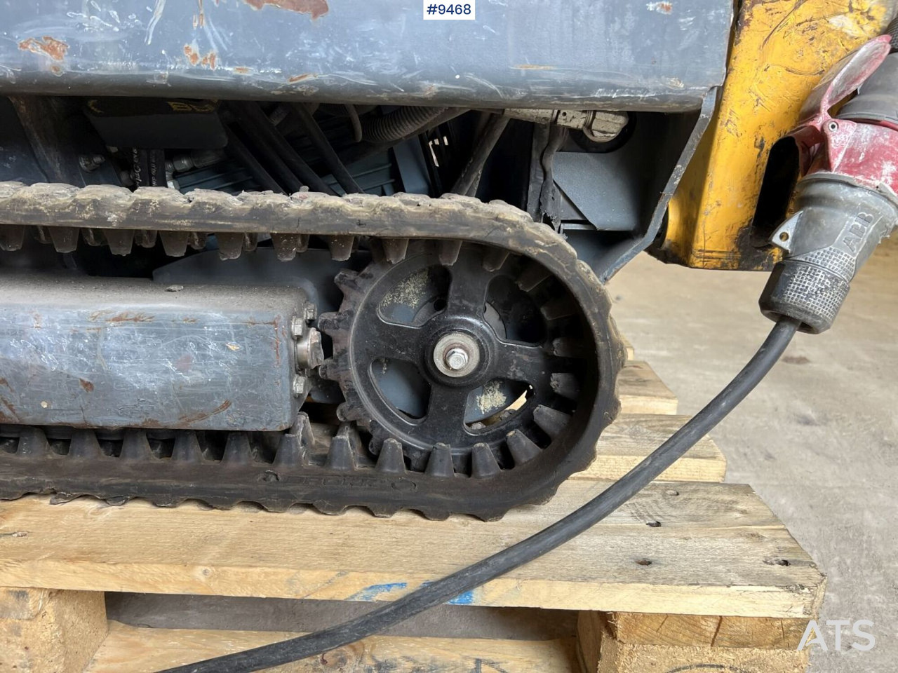 BROKK 70 Demolition / Forming robot - Строительная техника: фото 5 BROKK 70 Demolition / Forming robot - Строительная техника: фото 5
