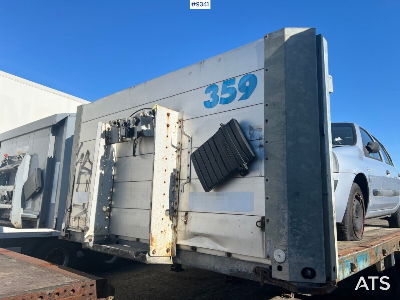 Trailer with open flatbed - SCHMITZ S01 SCS24/L13,62 - Полуприцеп бортовой/ Платформа: фото 1 Trailer with open flatbed - SCHMITZ S01 SCS24/L13,62 - Полуприцеп бортовой/ Платформа: фото 1