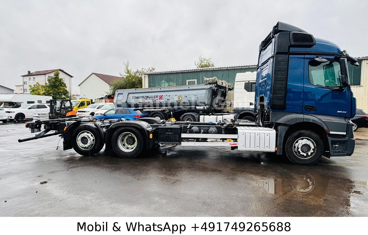 Mercedes-Benz Actros IV 2542 L StreamSpace BDF *Retarder/Lift - Грузовик-контейнеровоз/ Сменный кузов: фото 2 Mercedes-Benz Actros IV 2542 L StreamSpace BDF *Retarder/Lift - Грузовик-контейнеровоз/ Сменный кузов: фото 2