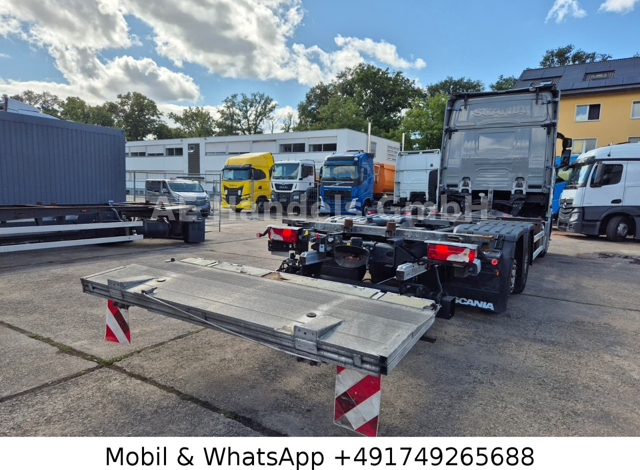 Scania S450 HighLine BDF *Retarder/Lenk+Lift/Multi/LBW - Грузовик-контейнеровоз/ Сменный кузов: фото 4 Scania S450 HighLine BDF *Retarder/Lenk+Lift/Multi/LBW - Грузовик-контейнеровоз/ Сменный кузов: фото 4