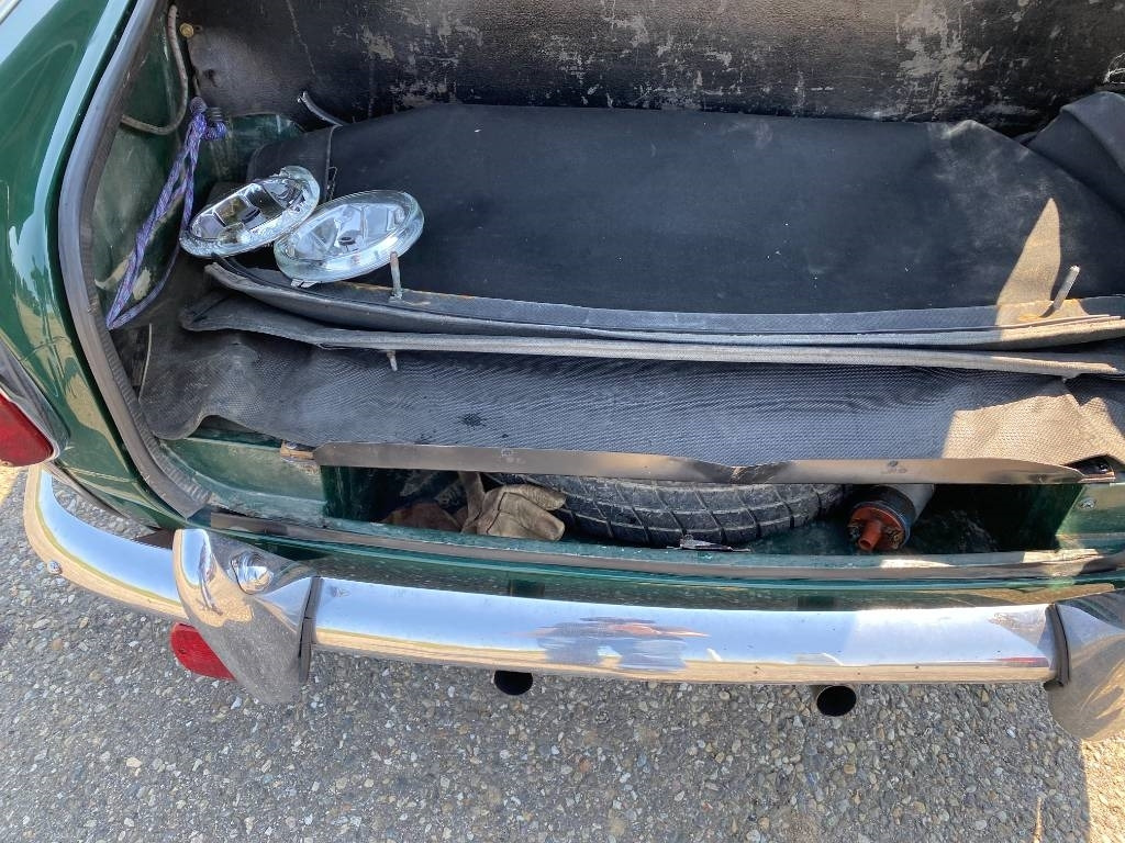 Легковой автомобиль Triumph TR4-A + Hard Top / OldTimer endommagé: фото 34