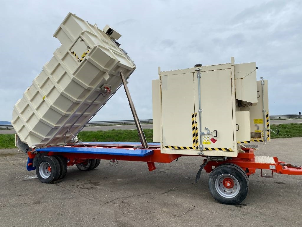 UNIVAC ASPIRATEUR MOBILE UNIVAC SC90DAV9AR-C - Ассенизатор: фото 4 UNIVAC ASPIRATEUR MOBILE UNIVAC SC90DAV9AR-C - Ассенизатор: фото 4