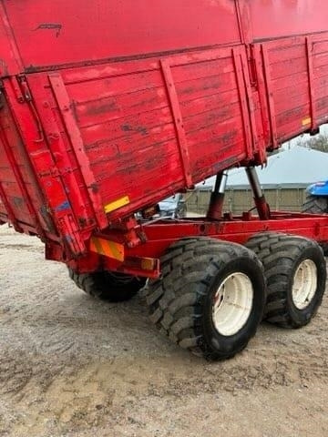 Universal universal 16 tons tipvogn - Сельскохозяйственный прицеп-самосвал: фото 5 Universal universal 16 tons tipvogn - Сельскохозяйственный прицеп-самосвал: фото 5