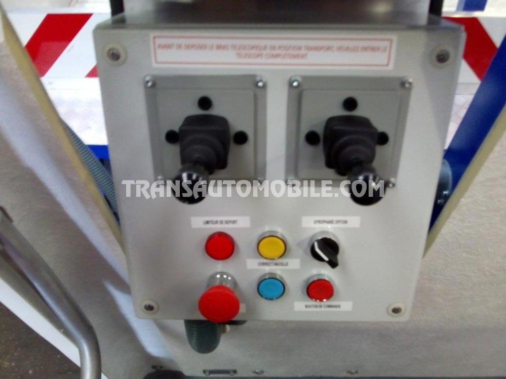 Новый Грузовик с подъемником Iveco Eurocargo ML150E24W 5.9L Diesel NACELLE - 4x4: фото 11 Новый Грузовик с подъемником Iveco Eurocargo ML150E24W 5.9L Diesel NACELLE - 4x4: фото 11