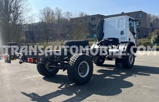 Iveco Eurocargo ML150E24WS 5.9L TURBO DIESEL 4x4 EURO3 CHASSIS CAB - EXPORT OUT EU - Грузовик-шасси: фото 2 Iveco Eurocargo ML150E24WS 5.9L TURBO DIESEL 4x4 EURO3 CHASSIS CAB - EXPORT OUT EU - Грузовик-шасси: фото 2