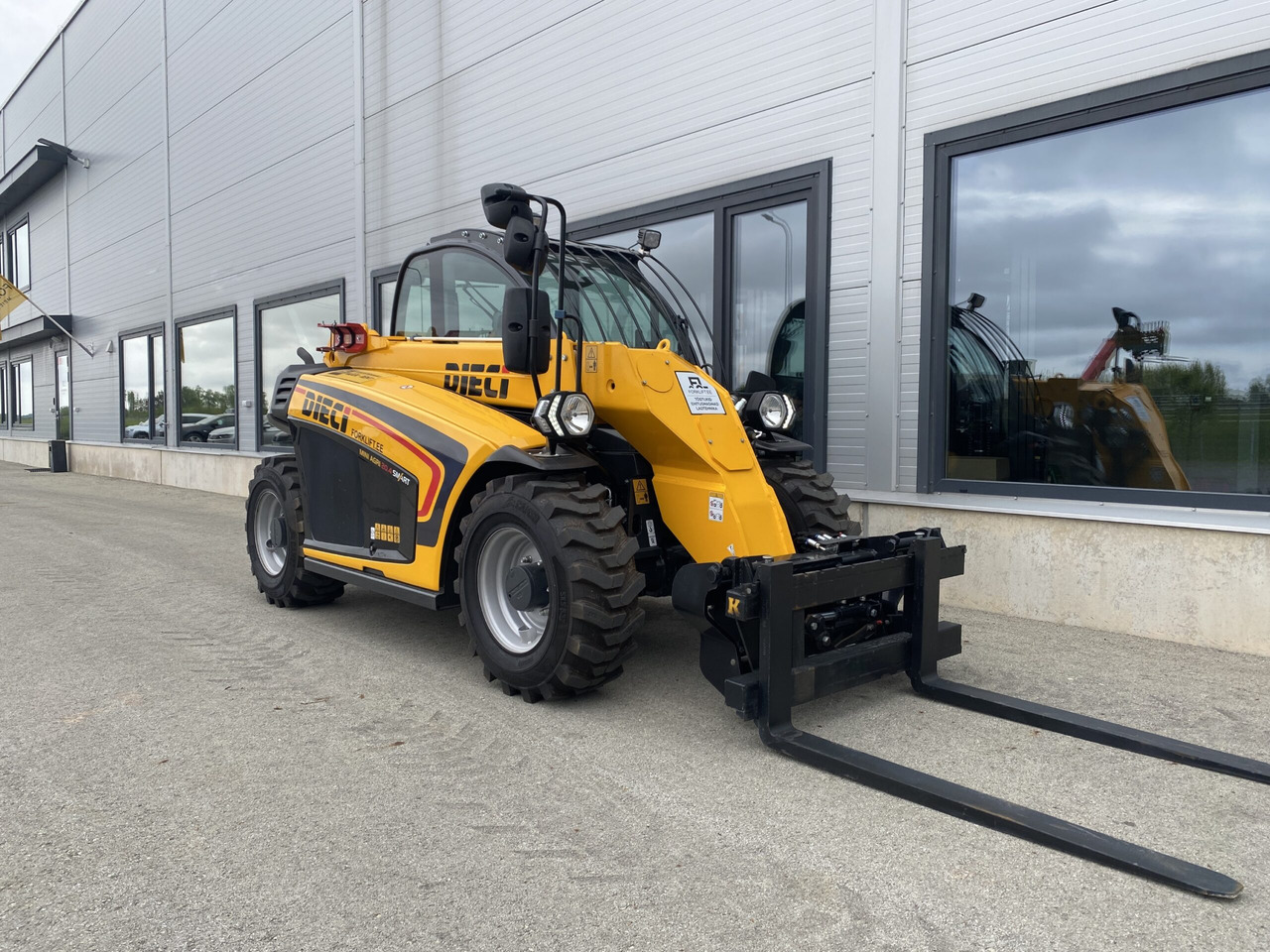 Dieci Mini Agri 20.4 SMART 37 kW - Телескопический погрузчик: фото 3 Dieci Mini Agri 20.4 SMART 37 kW - Телескопический погрузчик: фото 3