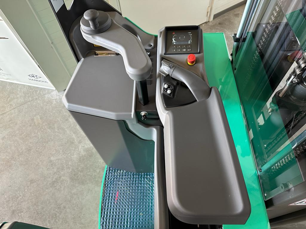 Штабелер Mitsubishi SBR16N: фото 11 Штабелер Mitsubishi SBR16N: фото 11