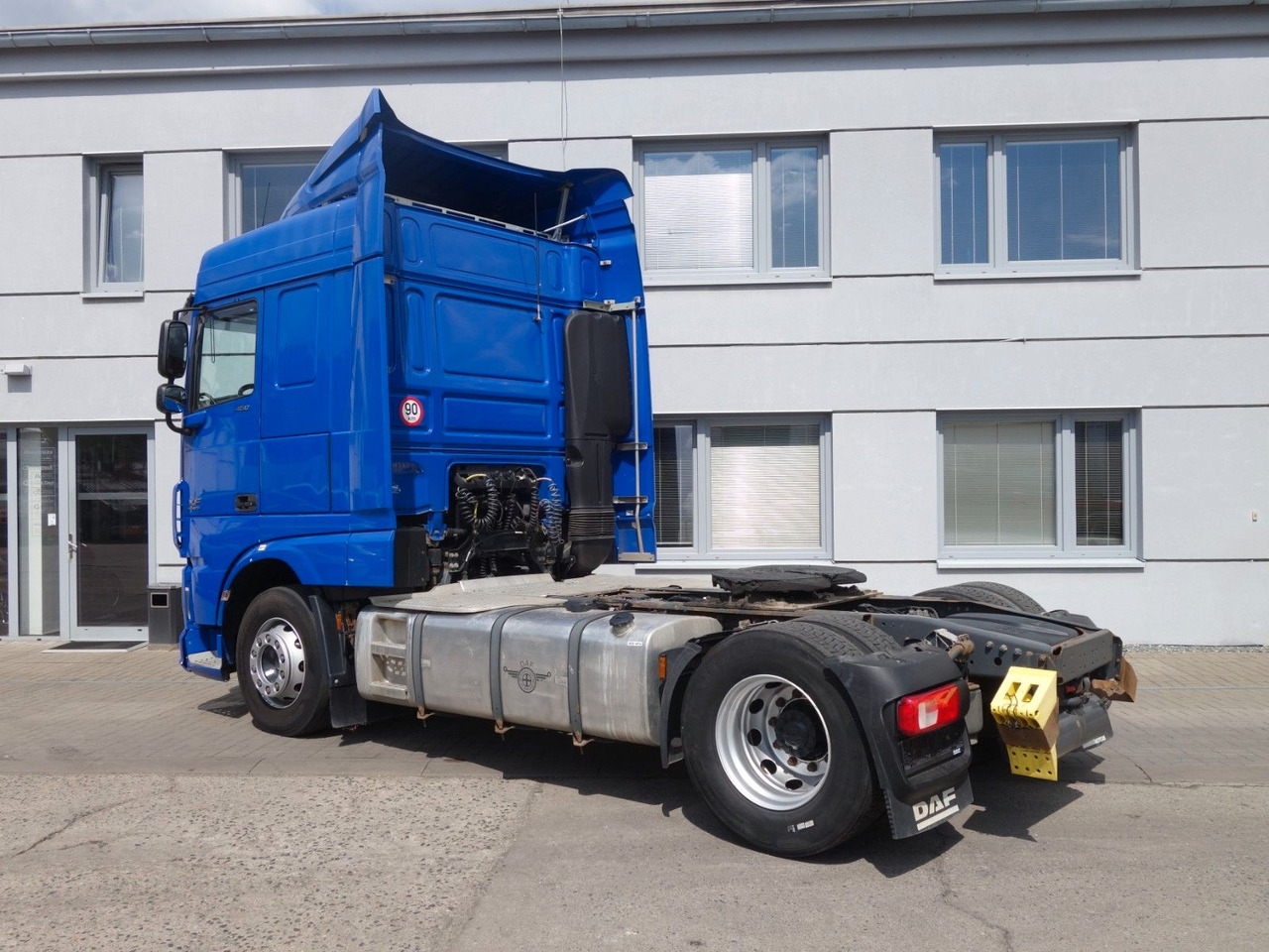 DAF XF 460 SC Standard, Standklima, 3 Stk. - Тягач: фото 4 DAF XF 460 SC Standard, Standklima, 3 Stk. - Тягач: фото 4