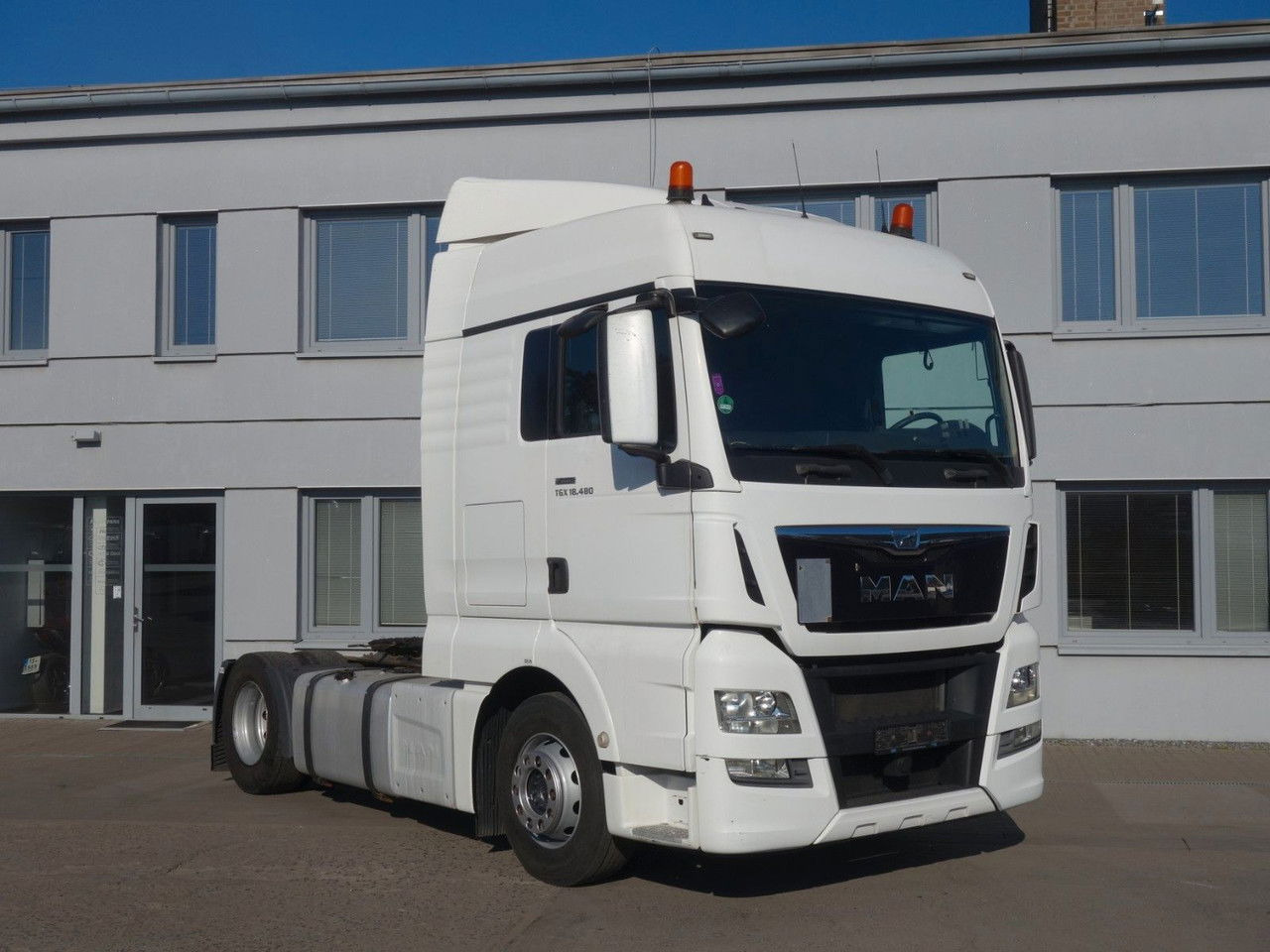 MAN TGX 18.480 XLX E6 ST, Retarder - Тягач: фото 2 MAN TGX 18.480 XLX E6 ST, Retarder - Тягач: фото 2