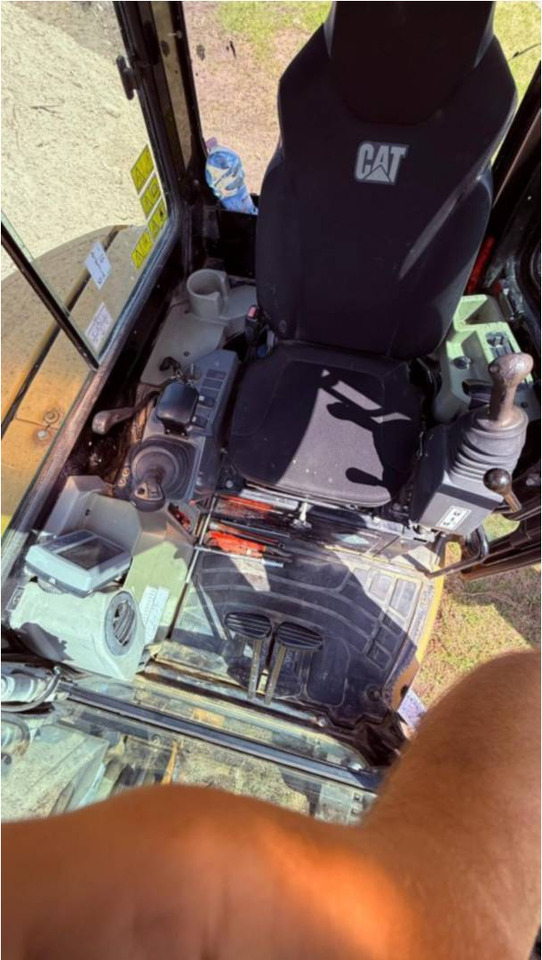 CAT 303.5ECR - Гусеничный экскаватор: фото 4 CAT 303.5ECR - Гусеничный экскаватор: фото 4