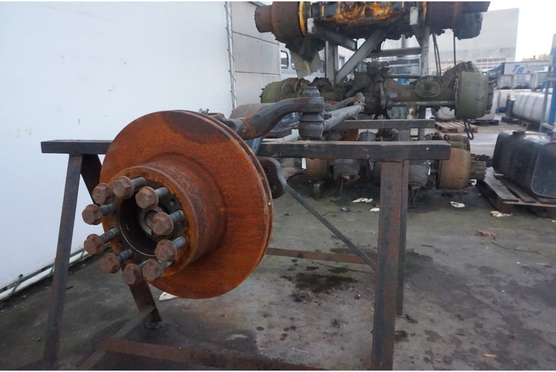 Mercedes-Benz VL5/21DC-9 739 570 A 752792 - Передняя ось для Грузовиков: фото 2 Mercedes-Benz VL5/21DC-9 739 570 A 752792 - Передняя ось для Грузовиков: фото 2