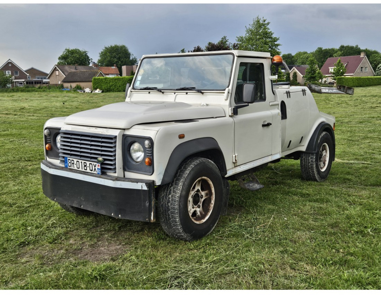 Land Rover Defender Breaking down vehicle - Эвакуатор: фото 1 Land Rover Defender Breaking down vehicle - Эвакуатор: фото 1