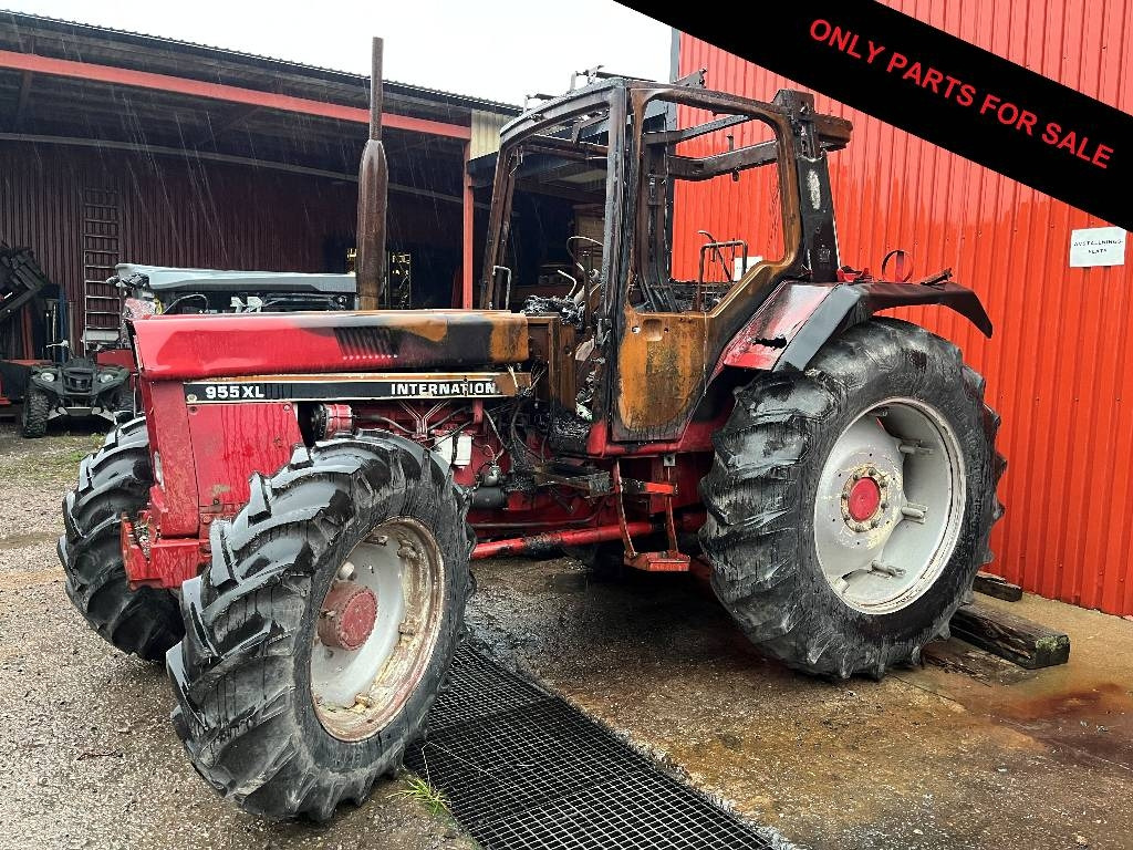 Case IH 955 XL Dismantled. Only spare parts - Трактор: фото 1 Case IH 955 XL Dismantled. Only spare parts - Трактор: фото 1