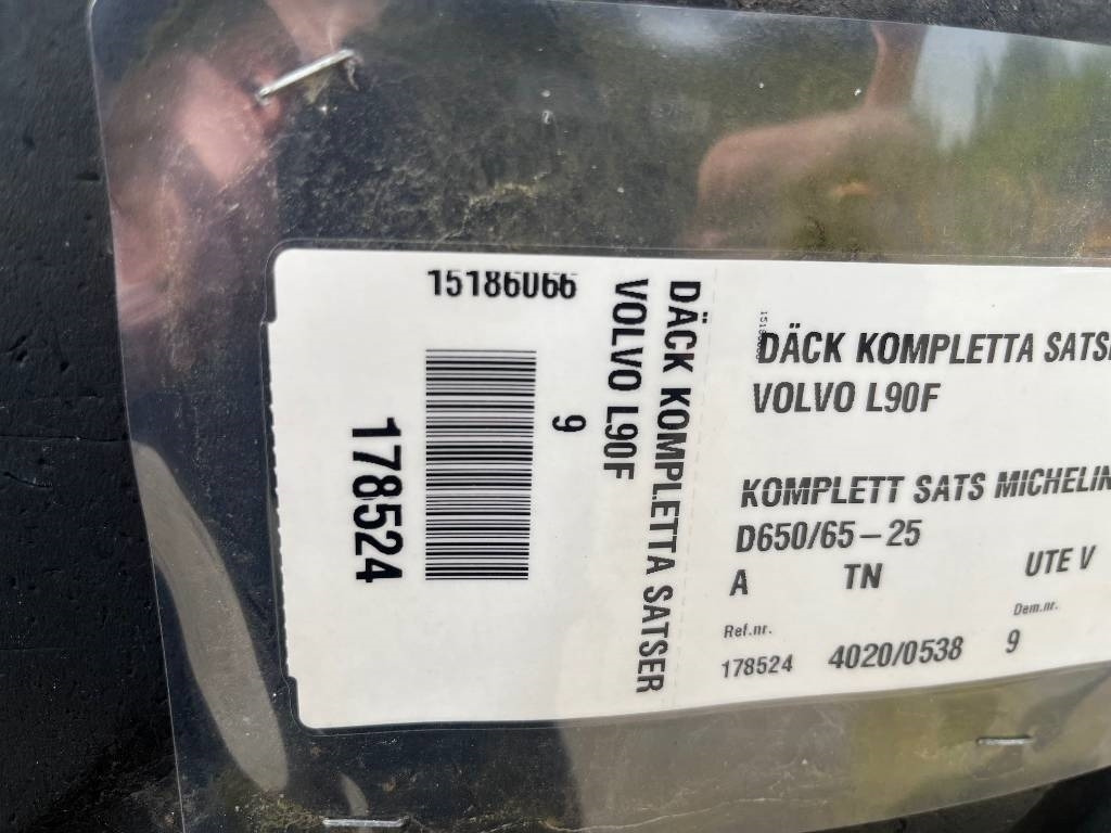Michelin 650/65R25 Volvo L90 E , F , G , H - Колесо: фото 2 Michelin 650/65R25 Volvo L90 E , F , G , H - Колесо: фото 2