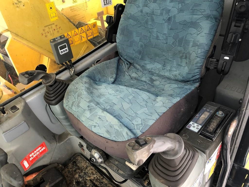 New Holland Kobelco E135SR dismantled: only spare parts - Гусеничный экскаватор: фото 5 New Holland Kobelco E135SR dismantled: only spare parts - Гусеничный экскаватор: фото 5