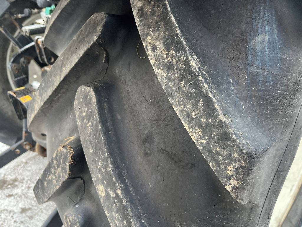 New Holland T 5070 Dismantled. Only spare parts - Трактор: фото 5 New Holland T 5070 Dismantled. Only spare parts - Трактор: фото 5