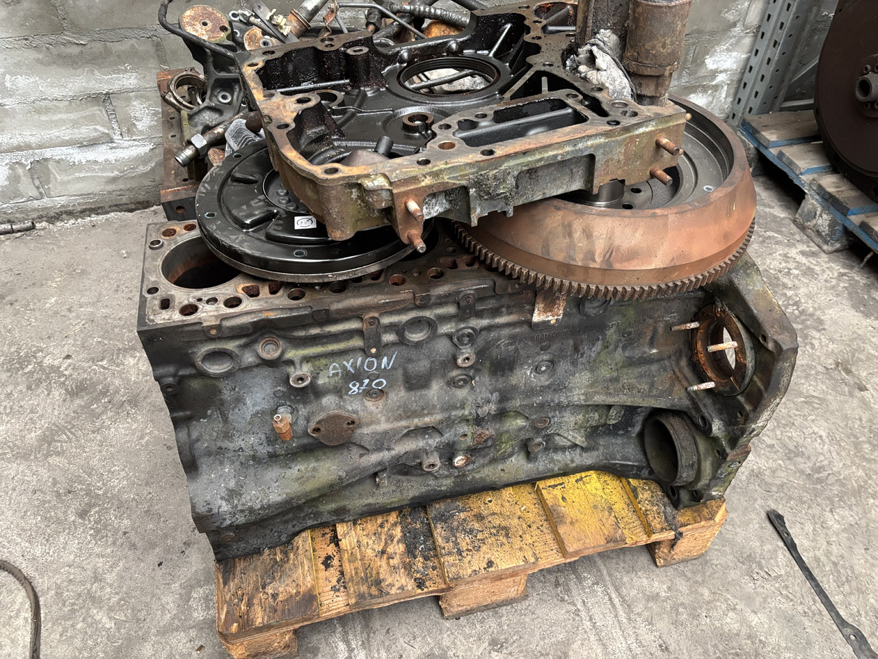 Axion 870 New Holland T7.270 T7 270 Silnik FPT 6.7 L Tłumik Drgań Koło Zamachowe Blok Pokrywa CZĘŚCI - Маховик для Сельскохозяйственной техники: фото 1 Axion 870 New Holland T7.270 T7 270 Silnik FPT 6.7 L Tłumik Drgań Koło Zamachowe Blok Pokrywa CZĘŚCI - Маховик для Сельскохозяйственной техники: фото 1