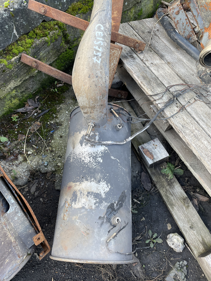 Case IH 737- wydech tłumik - Глушитель для Сельскохозяйственной техники: фото 1 Case IH 737- wydech tłumik - Глушитель для Сельскохозяйственной техники: фото 1