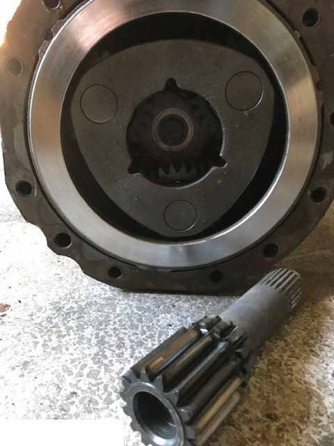 Case IH International 985 - Zwolnice Tylne - Бортовой редуктор для Сельскохозяйственной техники: фото 4 Case IH International 985 - Zwolnice Tylne - Бортовой редуктор для Сельскохозяйственной техники: фото 4