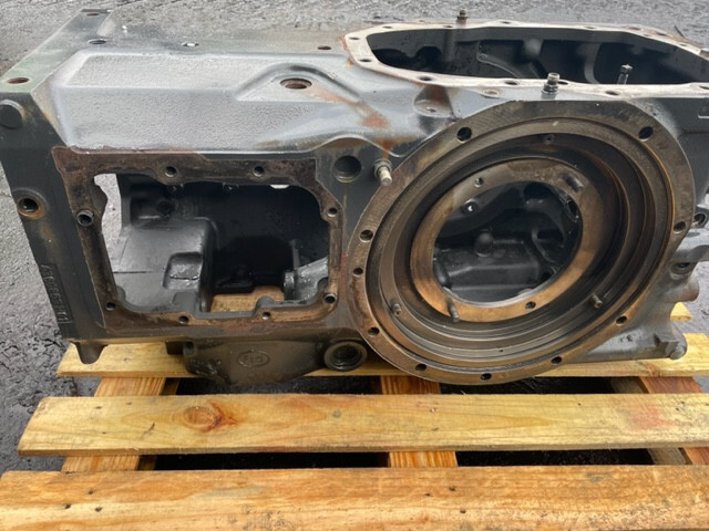 Claas Arion 610-650 Massey Ferguson 6470-6490 obudowa tylnego mostu - Задняя ось для Сельскохозяйственной техники: фото 5 Claas Arion 610-650 Massey Ferguson 6470-6490 obudowa tylnego mostu - Задняя ось для Сельскохозяйственной техники: фото 5