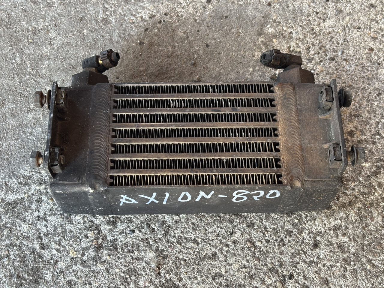 Claas Arion Axion 820 830 CMATIC Chłodnica Oleju 00 1119 861 0 0011198610 - Масляный радиатор для Сельскохозяйственной техники: фото 1 Claas Arion Axion 820 830 CMATIC Chłodnica Oleju 00 1119 861 0 0011198610 - Масляный радиатор для Сельскохозяйственной техники: фото 1