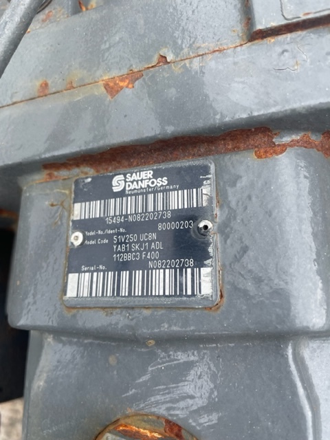 Claas Lexion 600 silnik Jazdy claas 0007454880 , Sauer Danfoss 51V250 UC8N - Гидравлический мотор для Зерноуборочных комбайнов: фото 1 Claas Lexion 600 silnik Jazdy claas 0007454880 , Sauer Danfoss 51V250 UC8N - Гидравлический мотор для Зерноуборочных комбайнов: фото 1