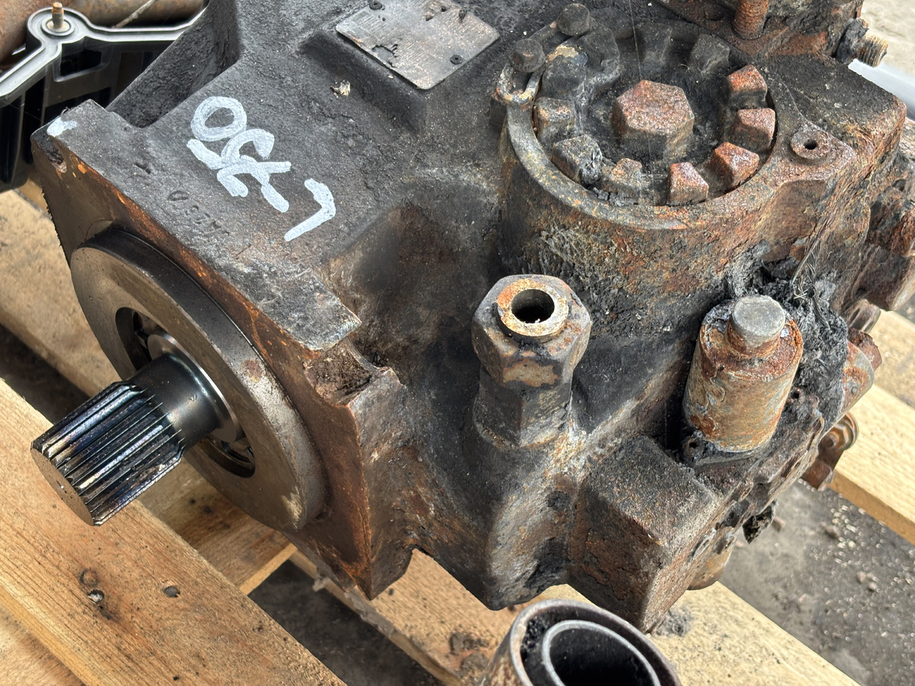 Claas Lexion 620 630 650 660 670 750 760 Pompa Hydrauliczna Hydrostat 0018024651 CZĘŚCI - Гидравлический насос для Сельскохозяйственной техники: фото 2 Claas Lexion 620 630 650 660 670 750 760 Pompa Hydrauliczna Hydrostat 0018024651 CZĘŚCI - Гидравлический насос для Сельскохозяйственной техники: фото 2