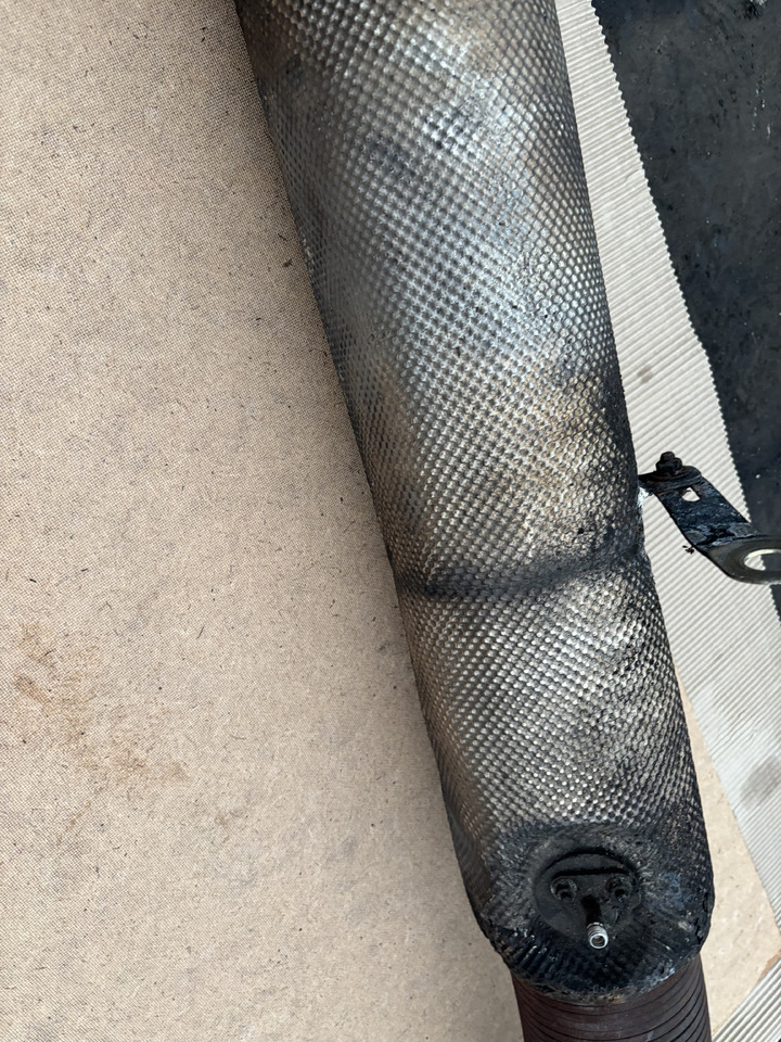 Claas Lexion 780 Rura Wydechowa Wydech EXHAUST PIPE ISO 0007804091 00 07819781 - Выхлопная труба для Зерноуборочных комбайнов: фото 4 Claas Lexion 780 Rura Wydechowa Wydech EXHAUST PIPE ISO 0007804091 00 07819781 - Выхлопная труба для Зерноуборочных комбайнов: фото 4