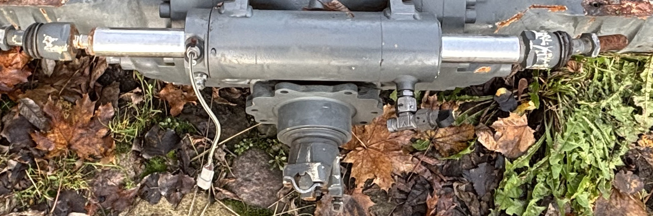 Claas Scorpion 635 Cylinder Drążek Kierowniczy 0019215150 0019215781 - Рулевое управление для Тракторов: фото 1 Claas Scorpion 635 Cylinder Drążek Kierowniczy 0019215150 0019215781 - Рулевое управление для Тракторов: фото 1