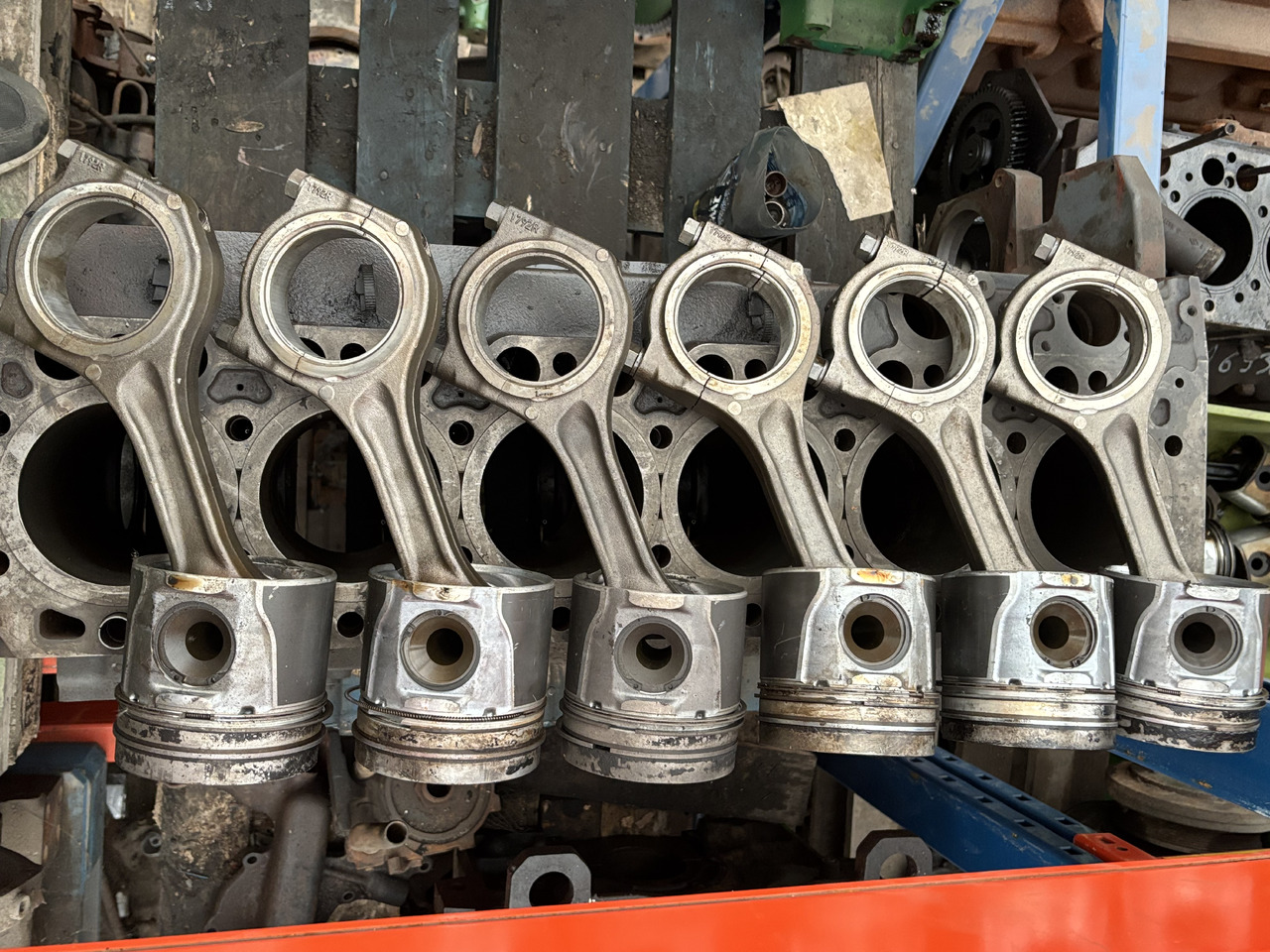 Deutz 04901791 Korbowód Korbowody 1792R - Шатун для Строительной техники: фото 1 Deutz 04901791 Korbowód Korbowody 1792R - Шатун для Строительной техники: фото 1