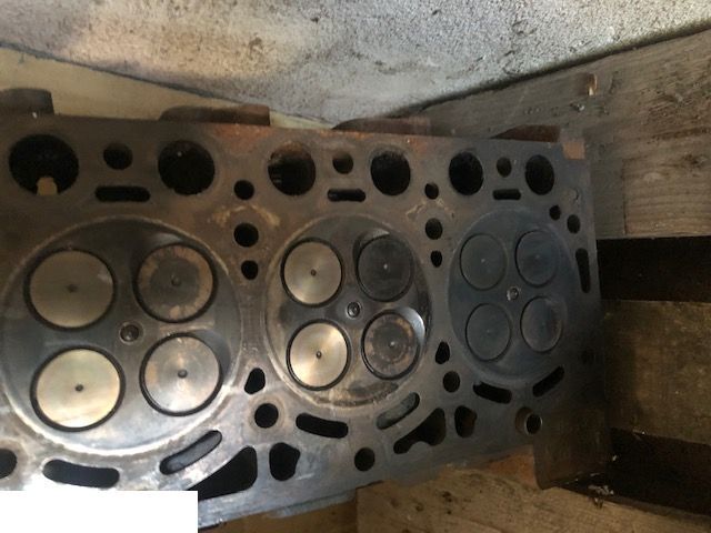 Deutz TCD 6.1l L6 - Głowica - Головка блока для Сельскохозяйственной техники: фото 3 Deutz TCD 6.1l L6 - Głowica - Головка блока для Сельскохозяйственной техники: фото 3