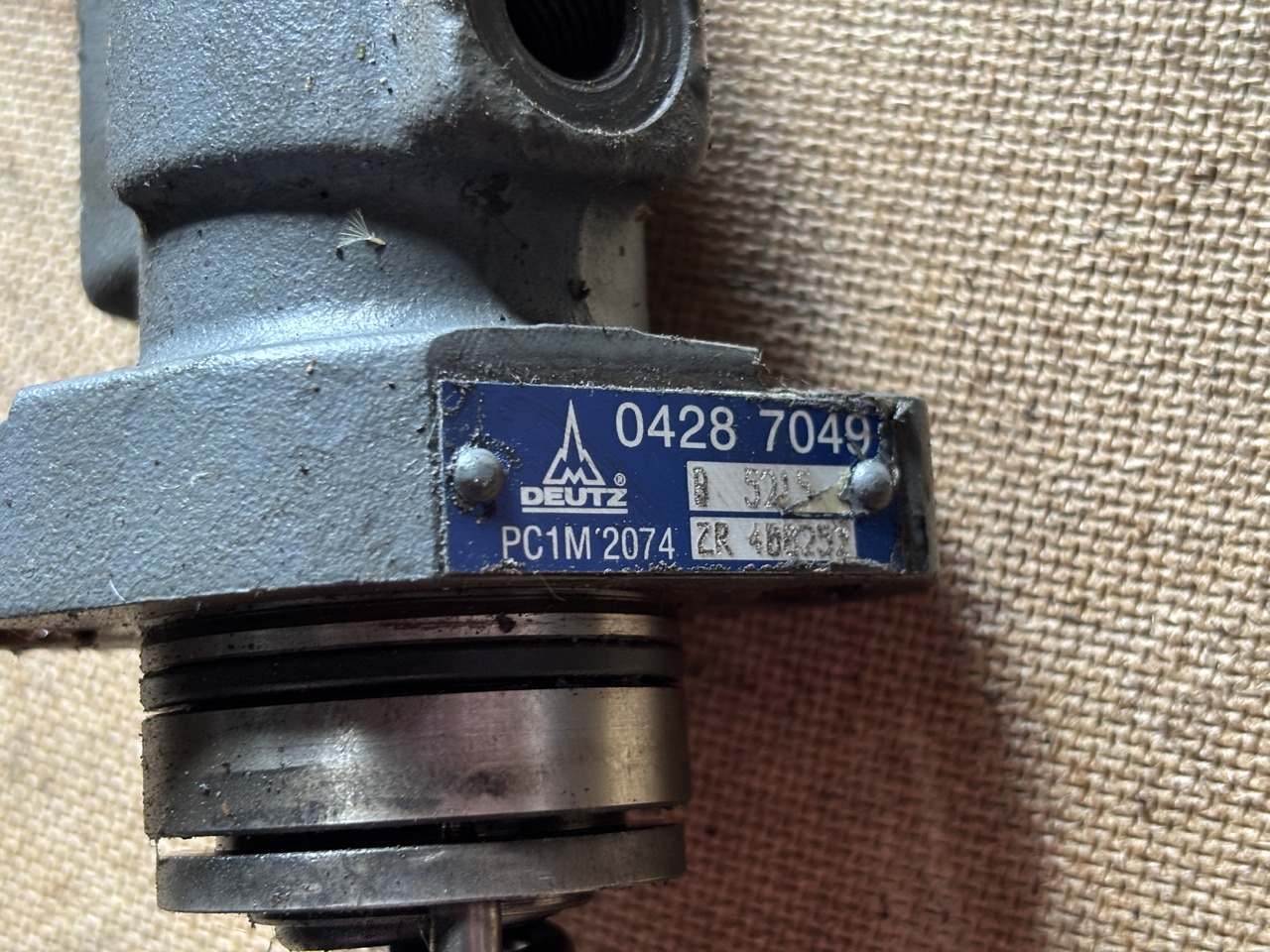 Deutz TD2011 D2011 D2011L04W Pompka wtryskowaPC1M2074 04287049 - Топливный насос: фото 2 Deutz TD2011 D2011 D2011L04W Pompka wtryskowaPC1M2074 04287049 - Топливный насос: фото 2