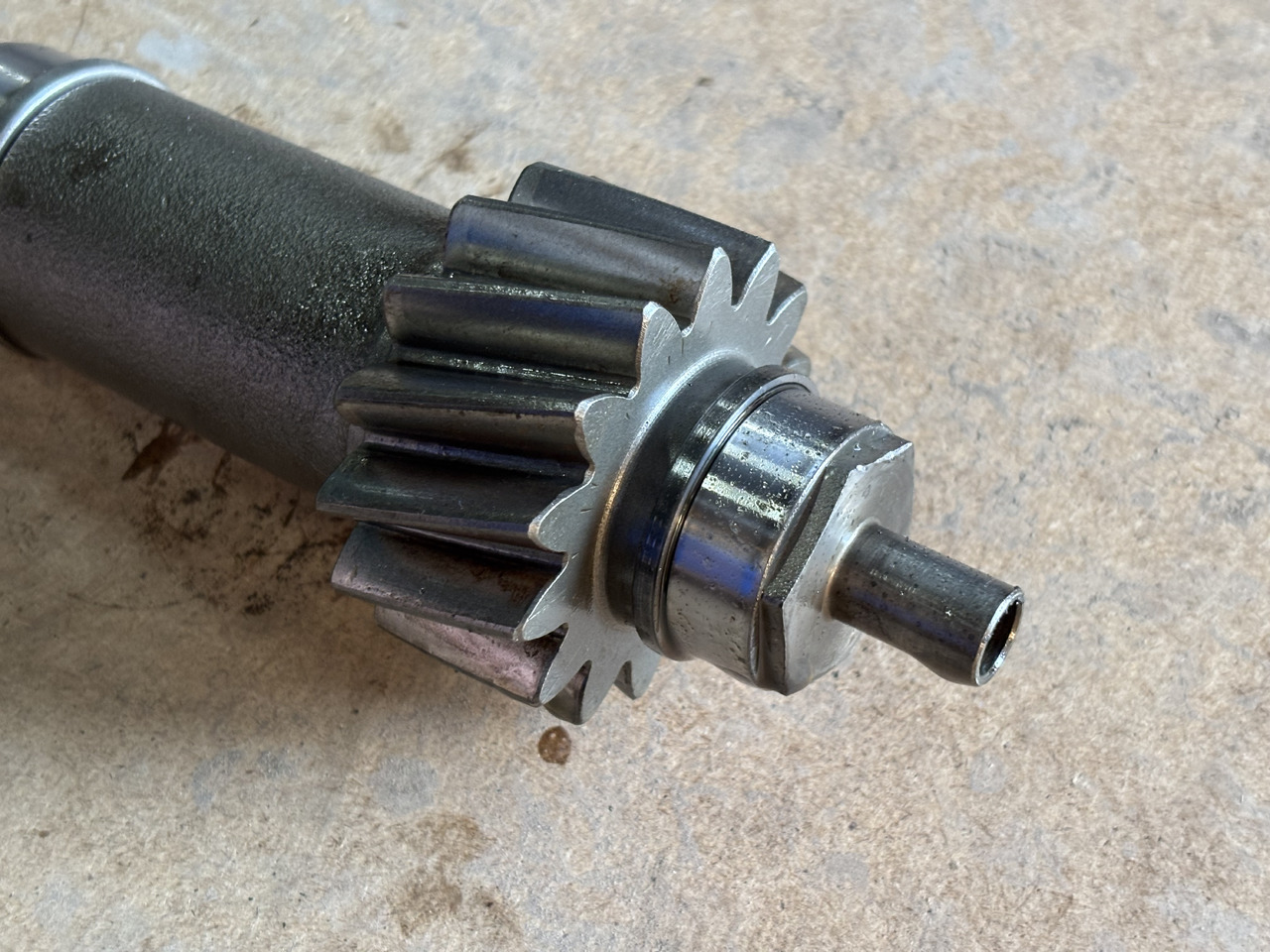 Fendt 308 309 310 311 312 Wałek 312100080040 - Трансмиссия для Сельскохозяйственной техники: фото 2 Fendt 308 309 310 311 312 Wałek 312100080040 - Трансмиссия для Сельскохозяйственной техники: фото 2