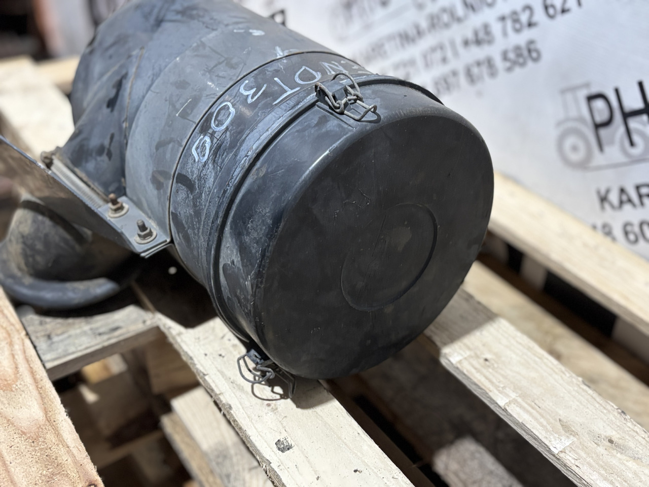 Fendt 309 Obudowa Filtra Powietrza - Воздушный фильтр для Сельскохозяйственной техники: фото 4 Fendt 309 Obudowa Filtra Powietrza - Воздушный фильтр для Сельскохозяйственной техники: фото 4