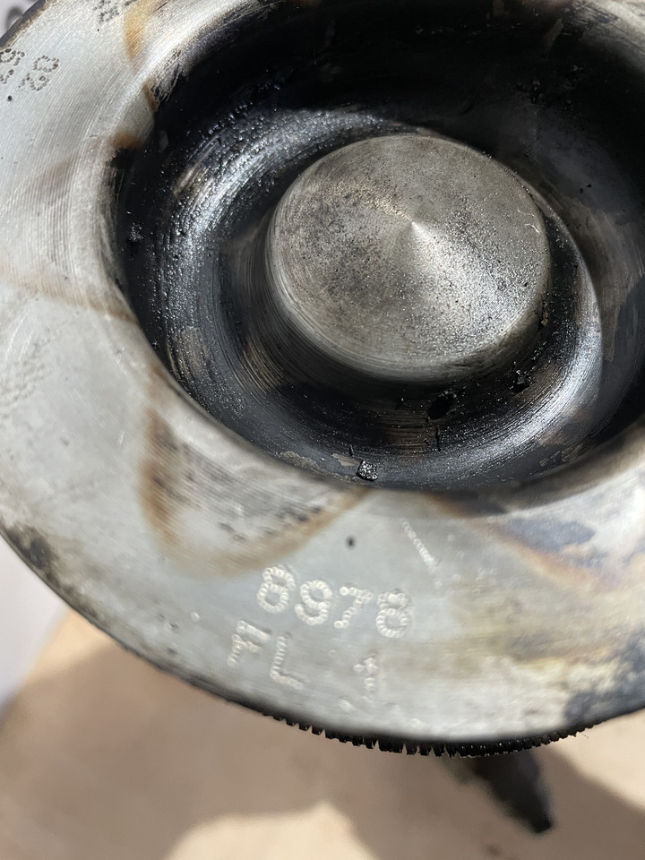 Fendt 936 Deutz Agrotron Volvo D7E TCD2013L064V TCD2013L64V TCD2013 7,2L - tłok 04904808 - Шатун для Сельскохозяйственной техники: фото 5 Fendt 936 Deutz Agrotron Volvo D7E TCD2013L064V TCD2013L64V TCD2013 7,2L - tłok 04904808 - Шатун для Сельскохозяйственной техники: фото 5