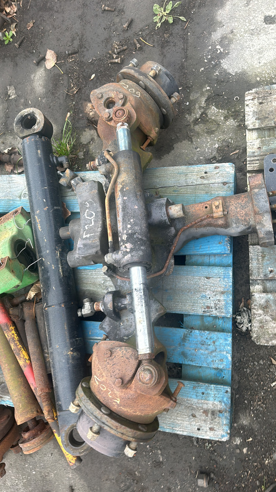 Fendt Vario 209 tms most przedni części. - Передняя ось для Сельскохозяйственной техники: фото 2 Fendt Vario 209 tms most przedni części. - Передняя ось для Сельскохозяйственной техники: фото 2