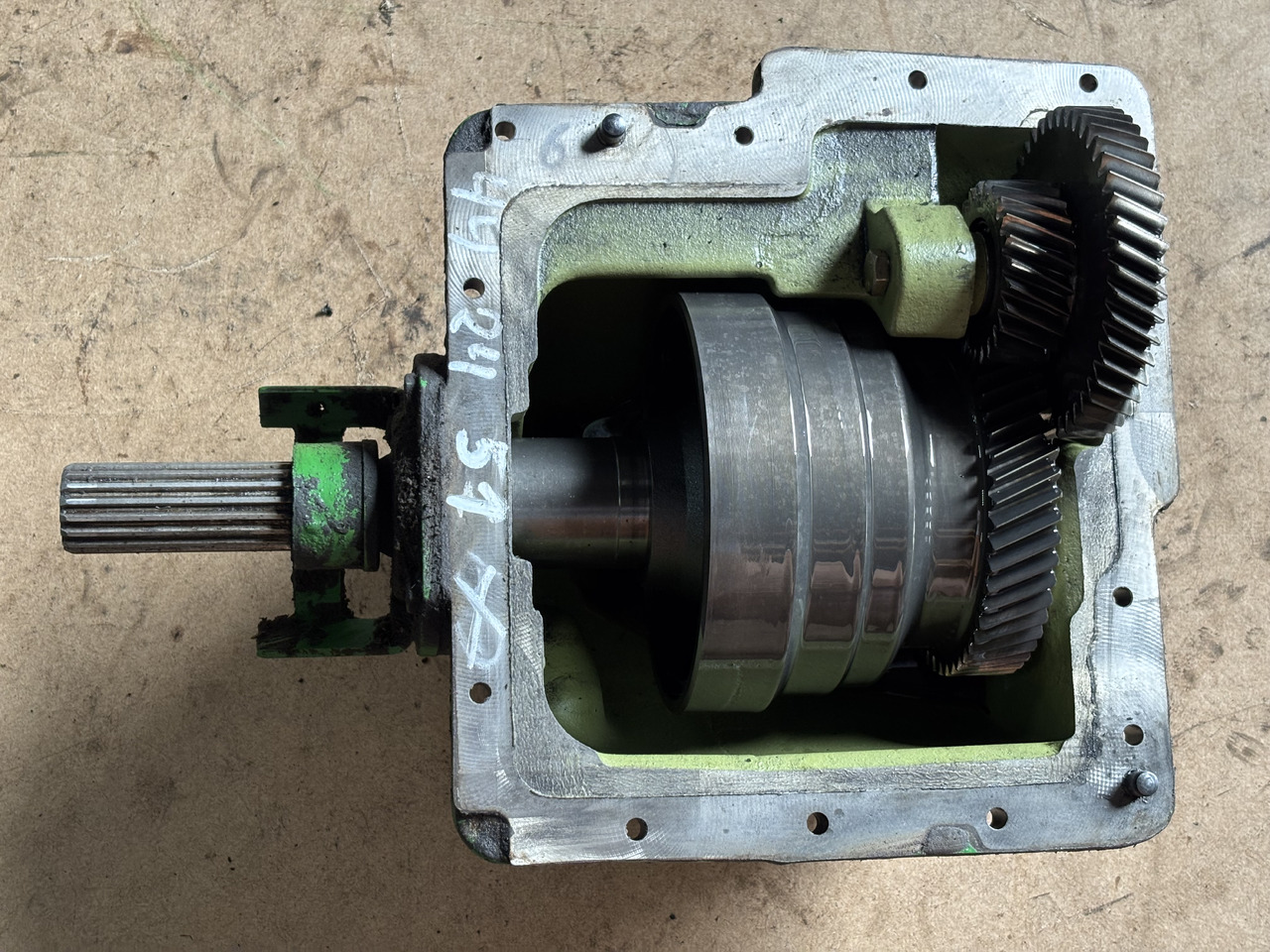 John Deere 6830 Przystawka Przedniego Napędu L170424 L170425 L171756 L170426 - Приводный вал для Сельскохозяйственной техники: фото 1 John Deere 6830 Przystawka Przedniego Napędu L170424 L170425 L171756 L170426 - Приводный вал для Сельскохозяйственной техники: фото 1