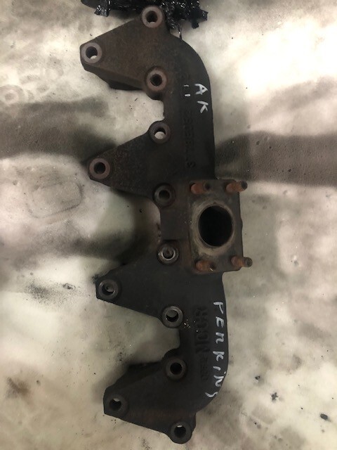 KOLEKTOR WYDECHOWY 3778E052 PERKINS SERIA 1000 AK - Выпускной коллектор для Сельскохозяйственной техники: фото 1 KOLEKTOR WYDECHOWY 3778E052 PERKINS SERIA 1000 AK - Выпускной коллектор для Сельскохозяйственной техники: фото 1